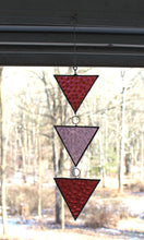 Load image into Gallery viewer, arrow chain suncatcher: pink