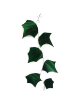 Load image into Gallery viewer, vine leaves suncatcher: ivy