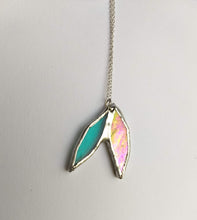 Load image into Gallery viewer, leaves pendant necklace (small version)