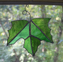Load image into Gallery viewer, maple leaf suncatcher