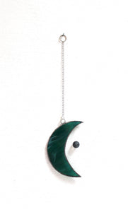 crescent mooncatcher: jungle green iridescent with black rainbow aura orb